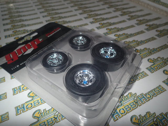 GMP 18886 - 1/18 Scale Malco Gasser Tyre & Wheel Set
