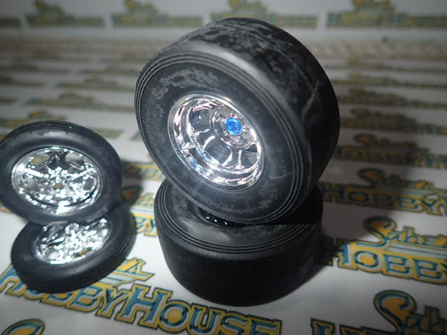 GMP 18886 - 1/18 Scale Malco Gasser Tyre & Wheel Set