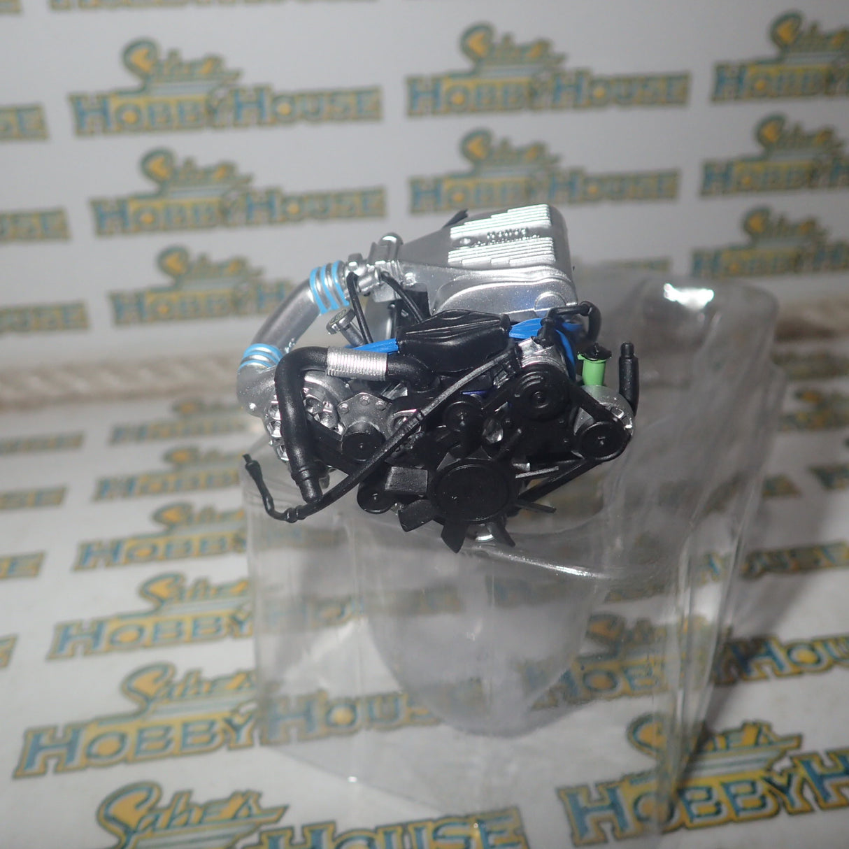 GMP 18889 - 1/18 Scale Supercharged 5.0 302 Drag Engine & Transmission Replica