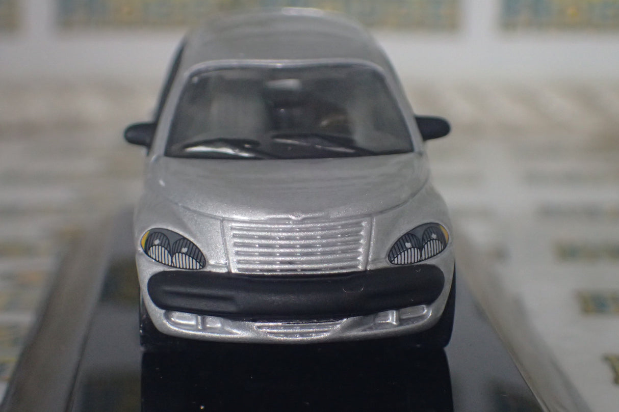 AutoArt 20061 - 1/64 Scale 2001 Chrysler PT Cruiser in Silver Diecast Model Replica
