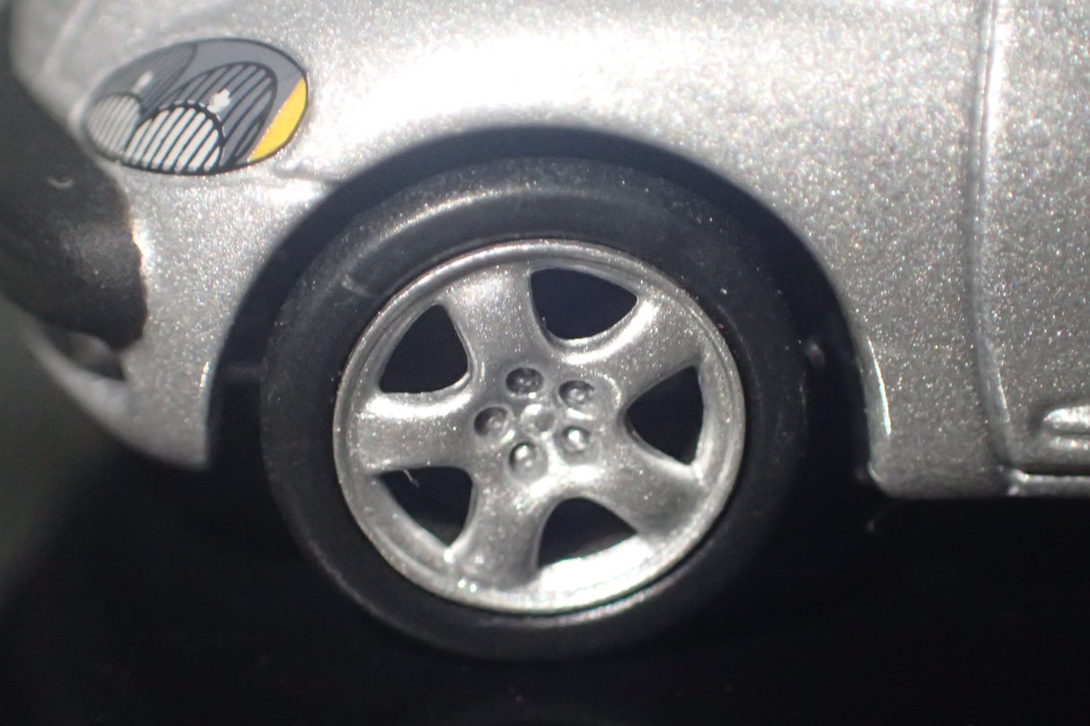 AutoArt 20061 - 1/64 Scale 2001 Chrysler PT Cruiser in Silver Diecast Model Replica