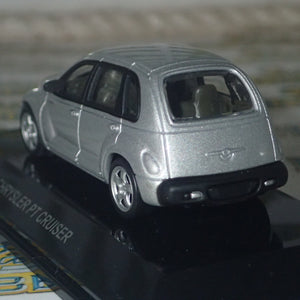 AutoArt 20061 - 1/64 Scale 2001 Chrysler PT Cruiser in Silver Diecast Model Replica