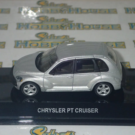 AutoArt 20061 - 1/64 Scale 2001 Chrysler PT Cruiser in Silver Diecast Model Replica
