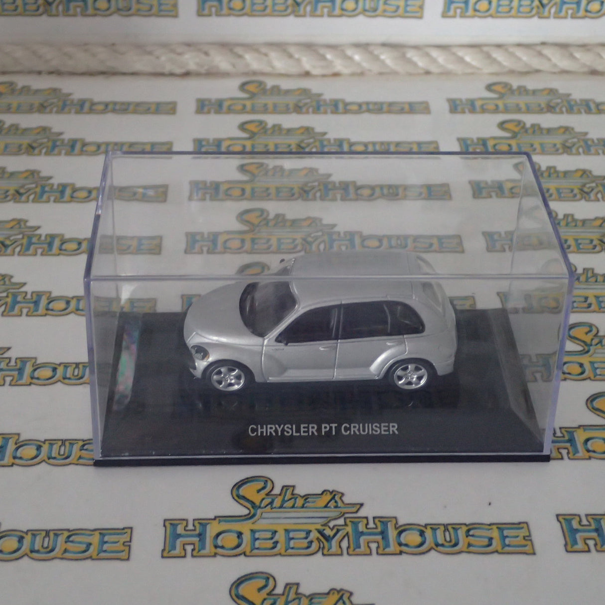 AutoArt 20061 - 1/64 Scale 2001 Chrysler PT Cruiser in Silver Diecast Model Replica