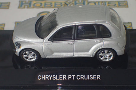 AutoArt 20061 - 1/64 Scale 2001 Chrysler PT Cruiser in Silver Diecast Model Replica