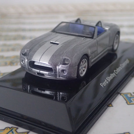AutoArt 20541 - 1/64 Scale 2004 Ford Shelby Cobra Concept Car in Tungsten Silver w/Grey Diecast Model Replica