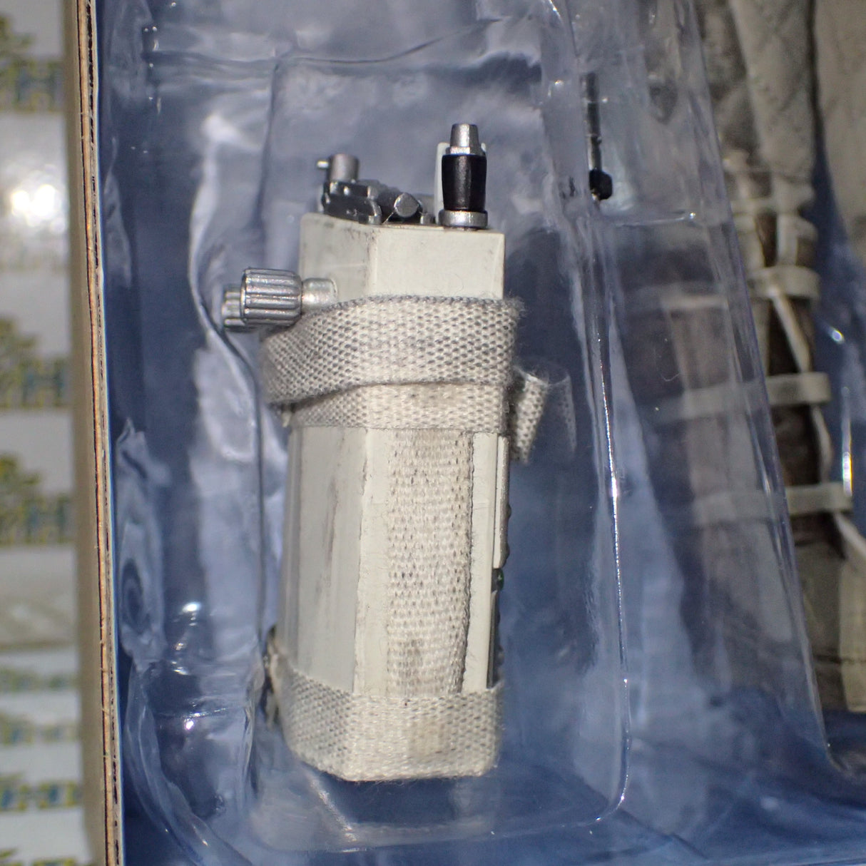 Sideshow Collectibles 2134 - 1/6 Scale Captain Han Solo Hoth Brown Jacket