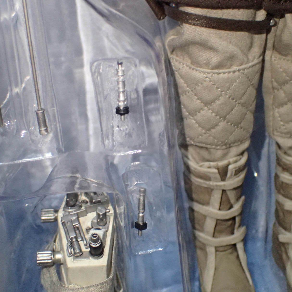 Sideshow Collectibles 2134 - 1/6 Scale Captain Han Solo Hoth Brown Jacket