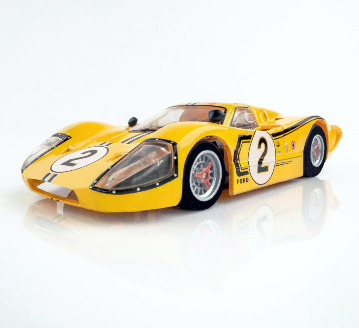 AFX 22014 - 1/64 Scale FORD GT40 MKIV #2 LEMANS 1967 – YELLOW
