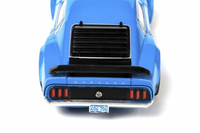 AFX – 1/64 Scale – 22026 Mustang CLEAR – Boss 302 – Blue