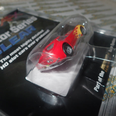 AFX 22055 - 1/64 Scale CORVETTE 1970 RED/YEL WILDFIRE