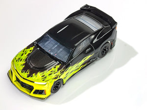 AFX 22060 – 1/64 Scale CAMARO 2021 WILDFIRE BLK/LIM