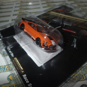 AFX 22069 – 1/64 Scale 2021 SHELBY MUSTANG GT500 TWISTER ORANGE