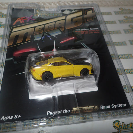 AFX 22075 – 1/64 Scale 2021 ZL1 CAMARO 1LE SHOCK YELLOW