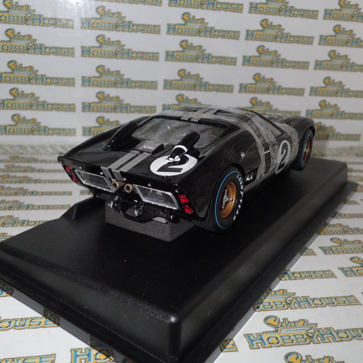 Shelby Collectibles 223168 - Set of 3 1/18 Scale Exclusive 50th Anniversary Edition of Ford's 1-2-3 Finish at the 1966 24 Hours of Le Mans.