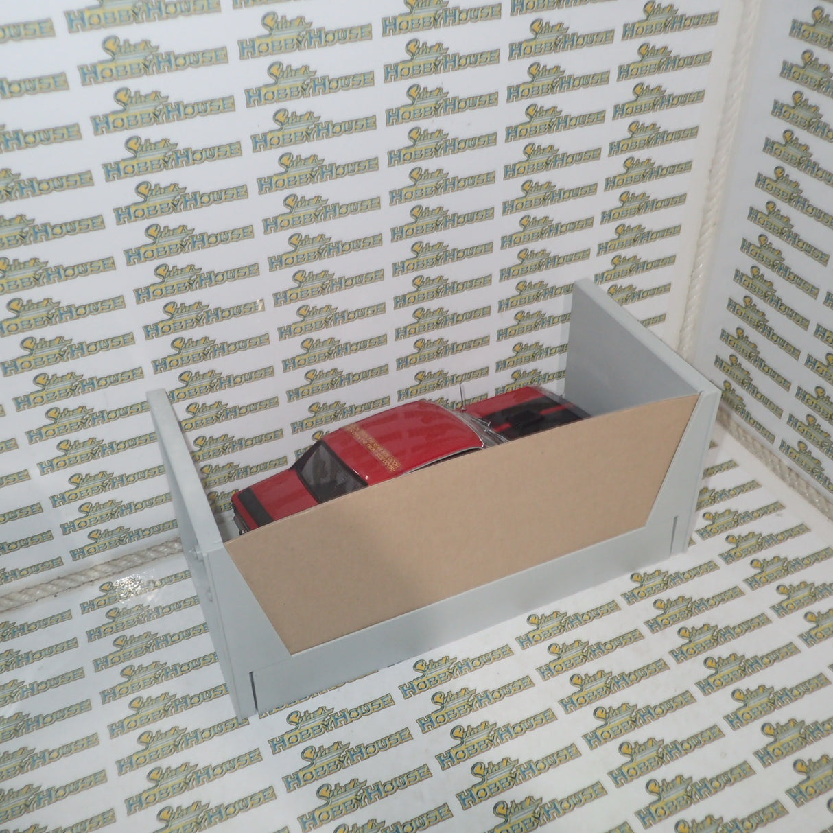 Biante 22721 - 1:18 FORD XY FALCON GTHO TRACK RED Die-Cast Replica