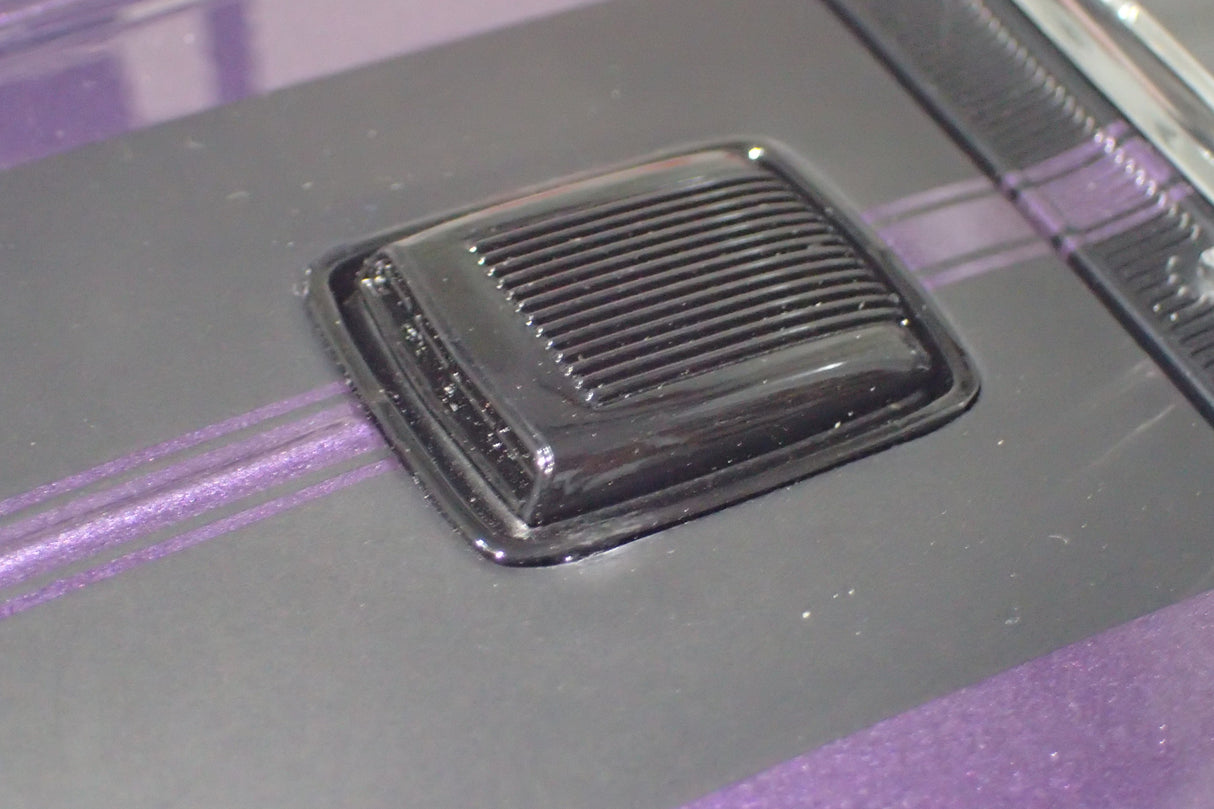 Biante 22726 - 1:18 XY Falcon GTHO - Wild Violet Die-Cast Replica