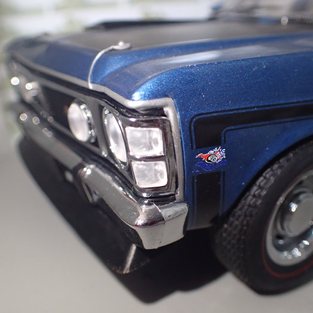 Biante 22732 - 1:18 Ford Falcon XW GTHO Phase 2 Starlight Blue Die-Cast Replica