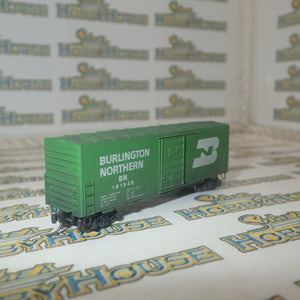Micro-Trains 24041 - N Scale 40' STD SNGL DOOR BOXCAR BURLINGTON NORTHERN