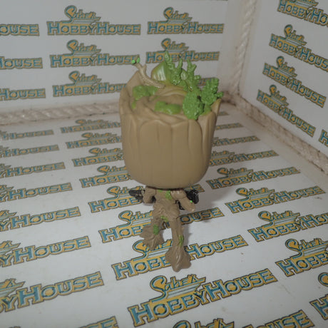 Funko 26904 – Avengers Infinity War – No.293 Teen Groot with Gun Pop Vinyl