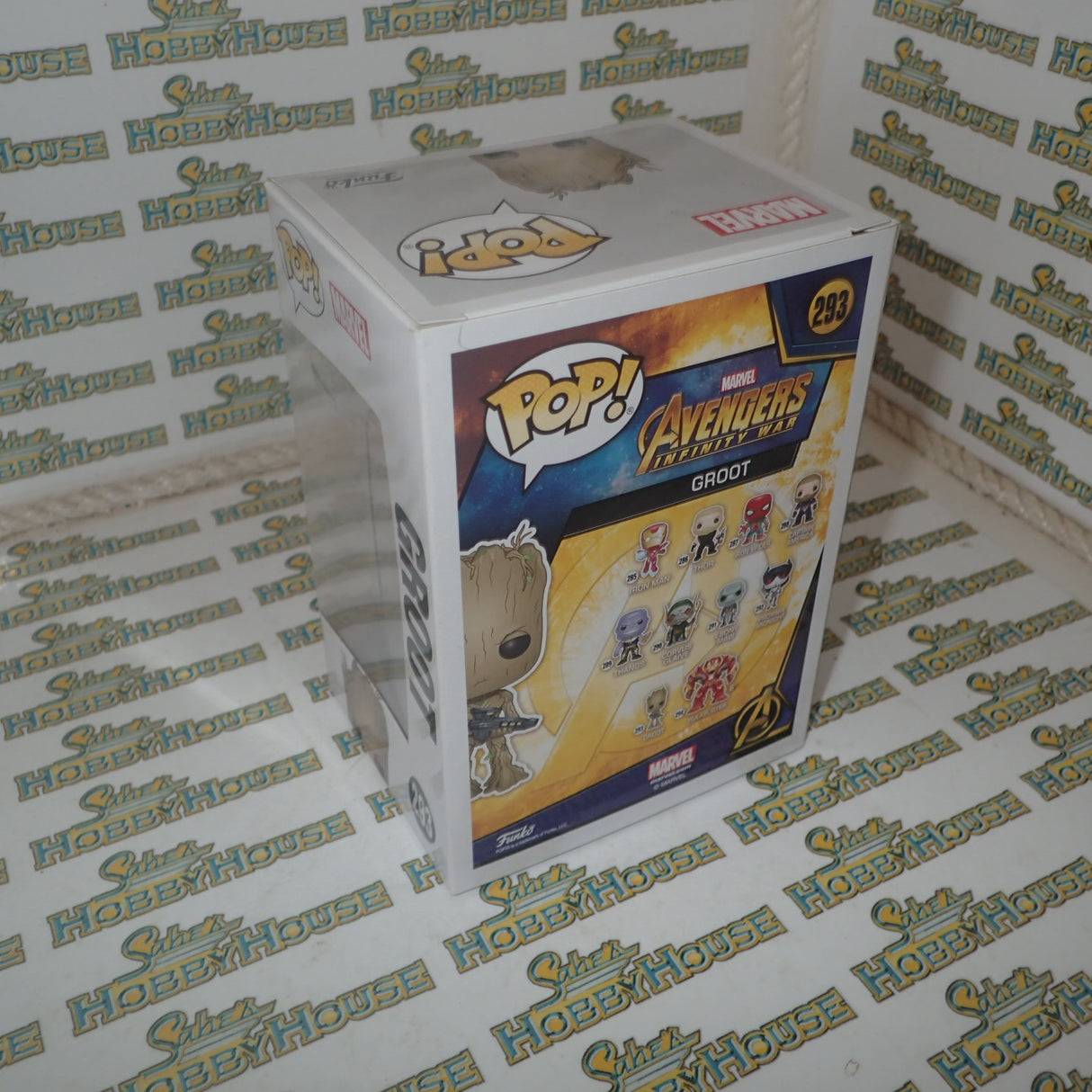 Funko 26904 – Avengers Infinity War – No.293 Teen Groot with Gun Pop Vinyl