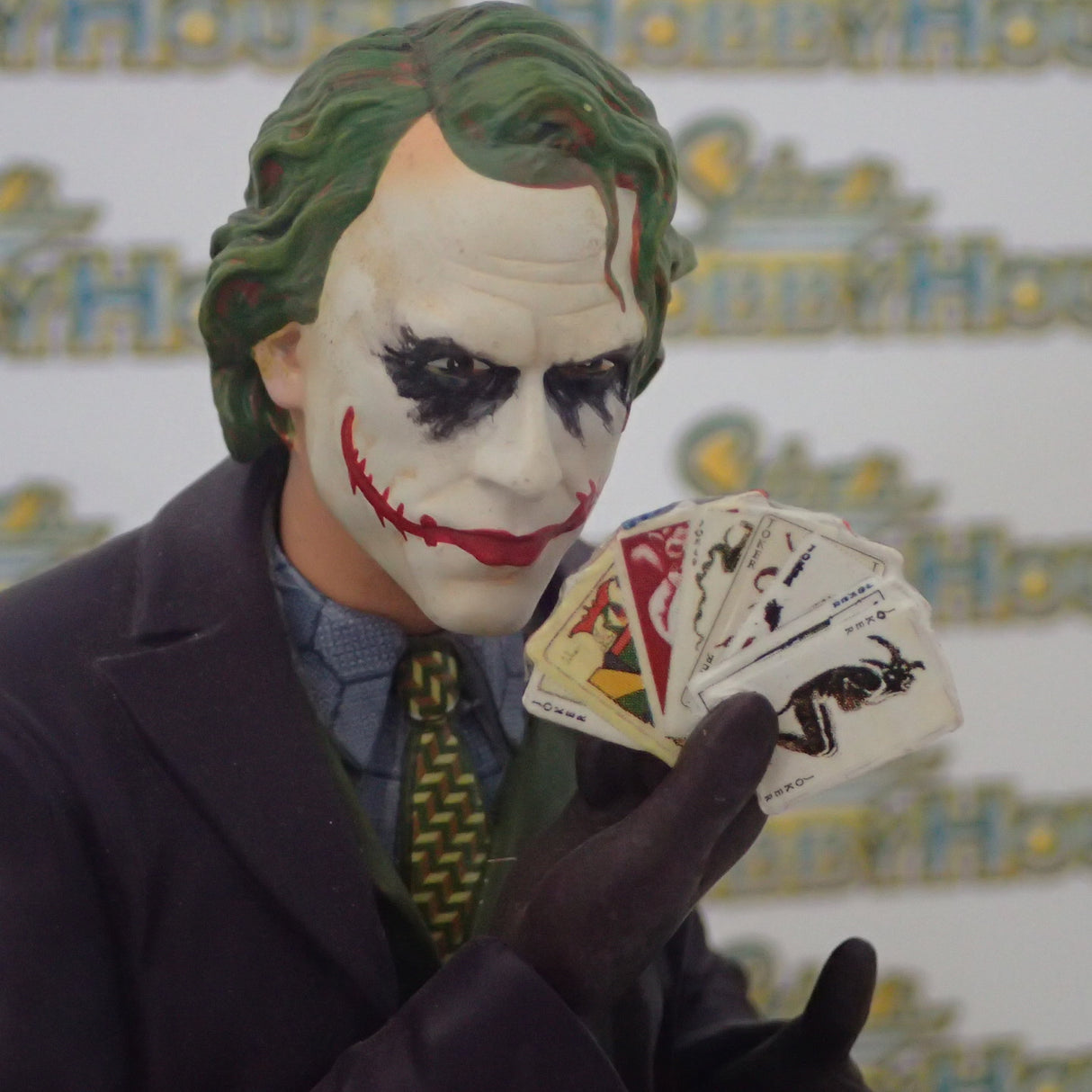 DC Direct 27175 - Kolby Jukes Batman the Dark Knight The Joker Bust