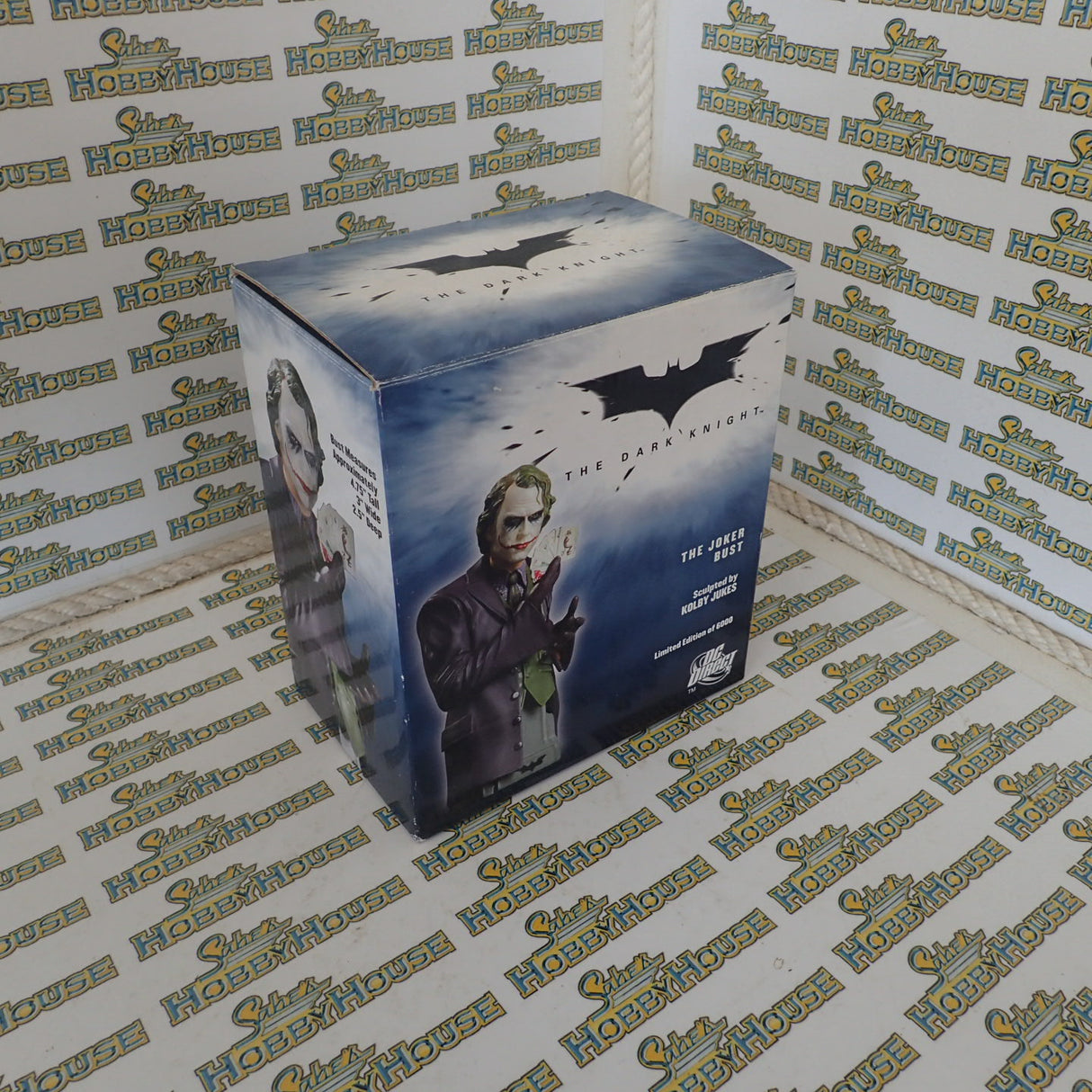 DC Direct 27175 - Kolby Jukes Batman the Dark Knight The Joker Bust