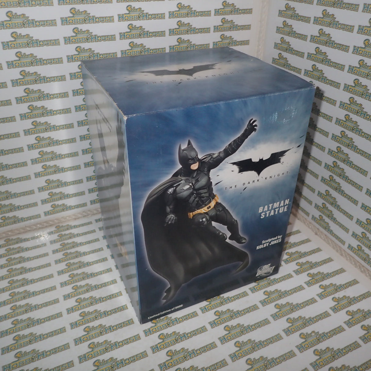 DC Direct 27177 - THE DARK KNIGHT BATMAN LIMITED EDITION HAND-PAINTED, COLD-CAST STATUE