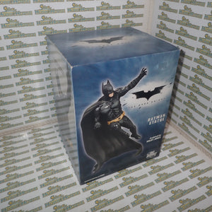 DC Direct 27177 - THE DARK KNIGHT BATMAN LIMITED EDITION HAND-PAINTED, COLD-CAST STATUE
