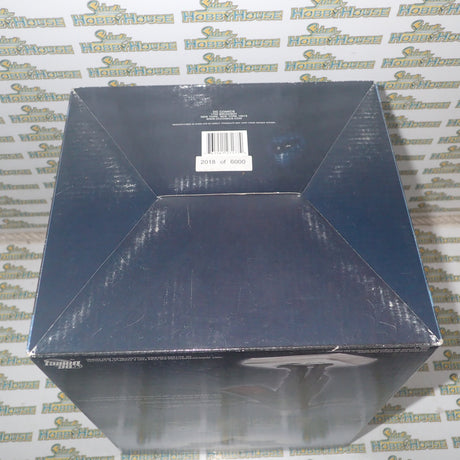 DC Direct 27177 - THE DARK KNIGHT BATMAN LIMITED EDITION HAND-PAINTED, COLD-CAST STATUE