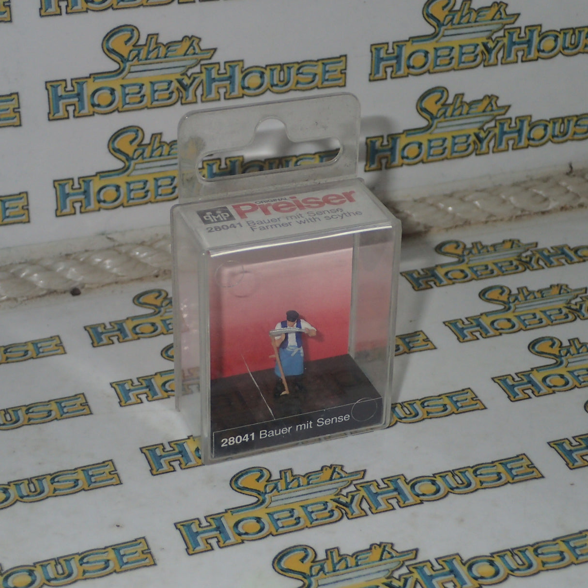 Preiser - 1/87 HO/00 Scale - Bauer mit Sense (Farmer with scythe) Figure