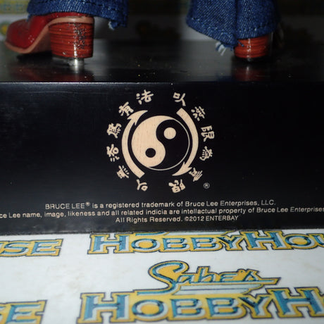 Enterbay 280873 - Black Label BL-1 1/6 Scale Bruce Lee Statue