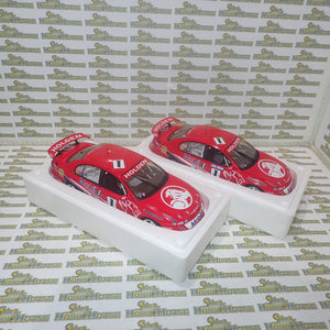 Biante AUTOart 2812071 – 2 X 1/18 models of the Craig Lowndes & Craig Lowndes/Mark Skaife Bathurst Shell Series Farewell Set Scale Model Replicas.