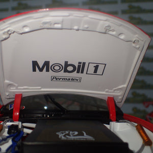 Biante AUTOart 2812071 – 2 X 1/18 models of the Craig Lowndes & Craig Lowndes/Mark Skaife Bathurst Shell Series Farewell Set Scale Model Replicas.