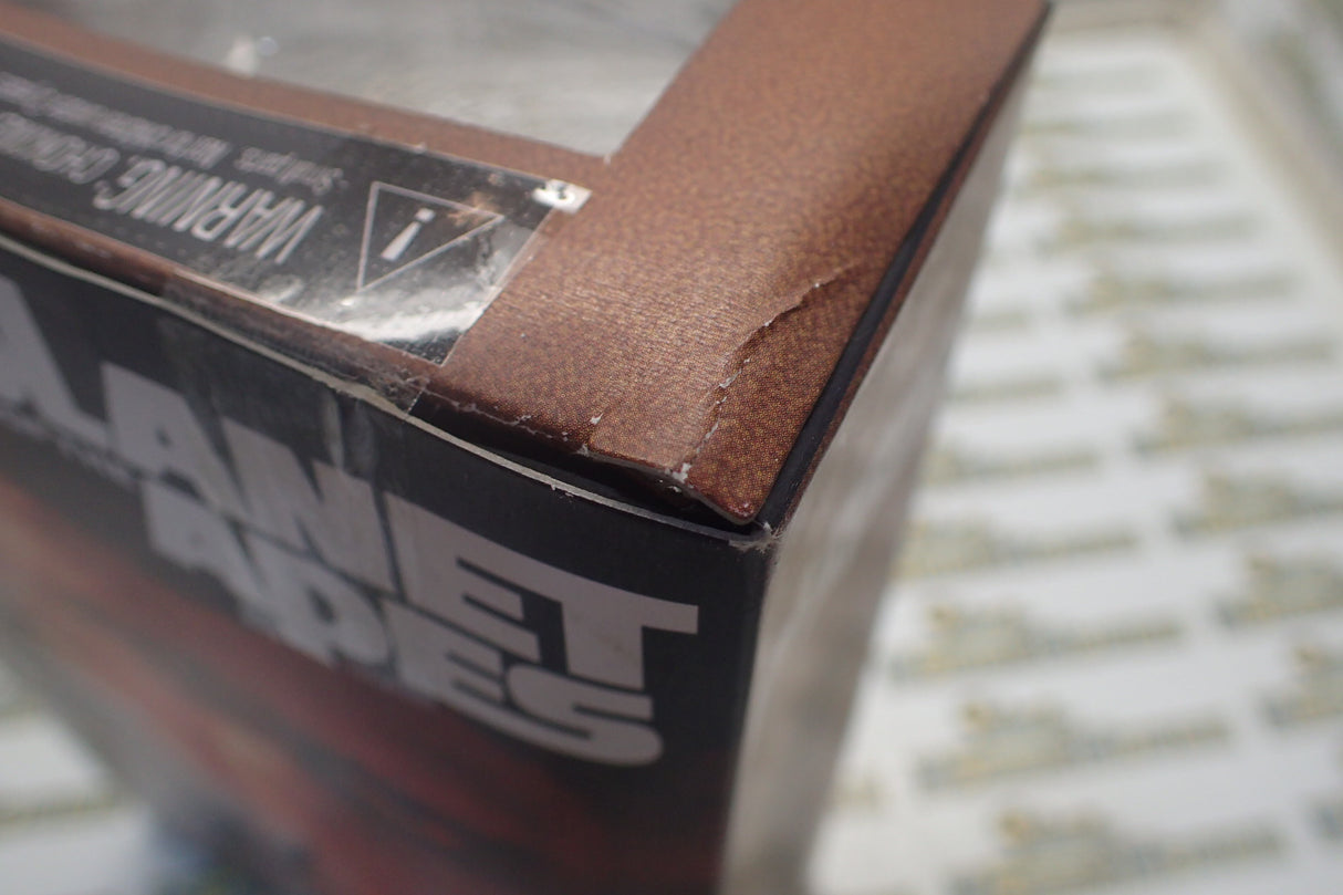 NECA 30072 - Planet of the Apes Series 1Dr. Zaius 7" Action Figure w/accessories