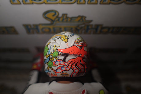 Minichamps 312 050086 - 1/12 Scale - Valentino Rossi MotoGP 2005 Figurine Sitting