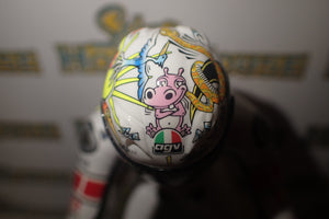 Minichamps 312 050086 - 1/12 Scale - Valentino Rossi MotoGP 2005 Figurine Sitting