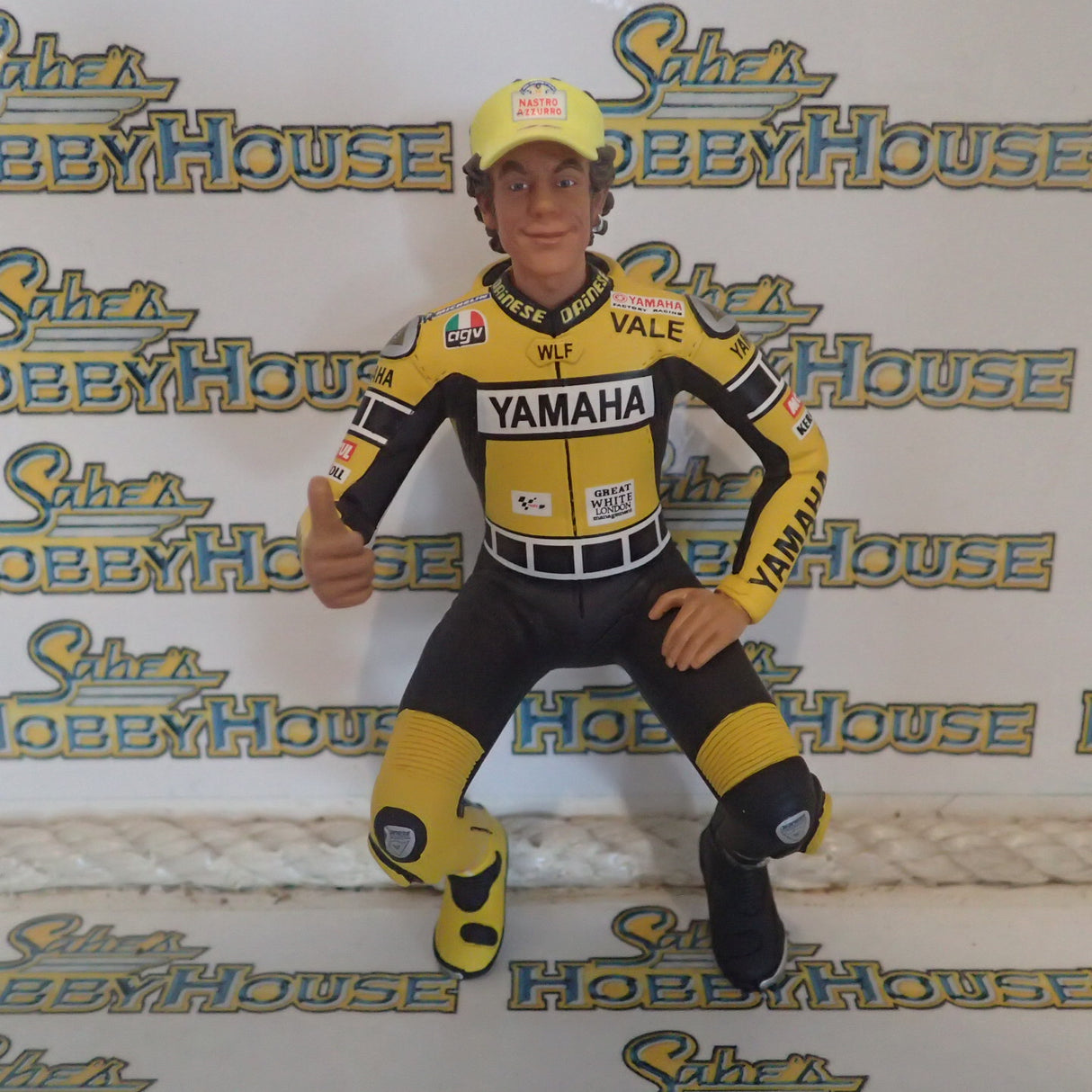 MINICHAMPS 312 050096 1/12 SCALE FIGURINE VALENTINO ROSSI LAGUNA SECA MOTOGP 2005 SITTING