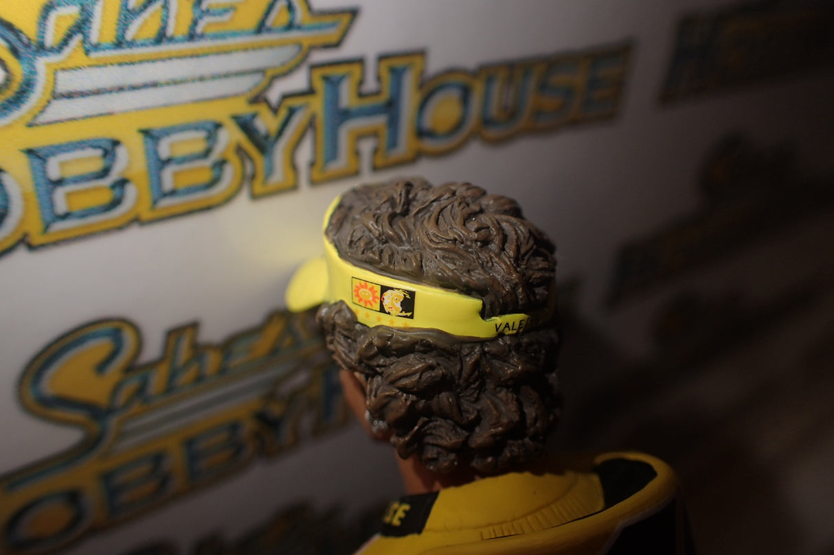 MINICHAMPS 312 050096 1/12 SCALE FIGURINE VALENTINO ROSSI LAGUNA SECA MOTOGP 2005 SITTING