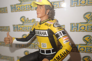 MINICHAMPS 312 050096 1/12 SCALE FIGURINE VALENTINO ROSSI LAGUNA SECA MOTOGP 2005 SITTING