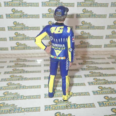 Minichamps 312 050246 - 1/12 Scale Valentino Rossi MotoGP 2005 Figurine