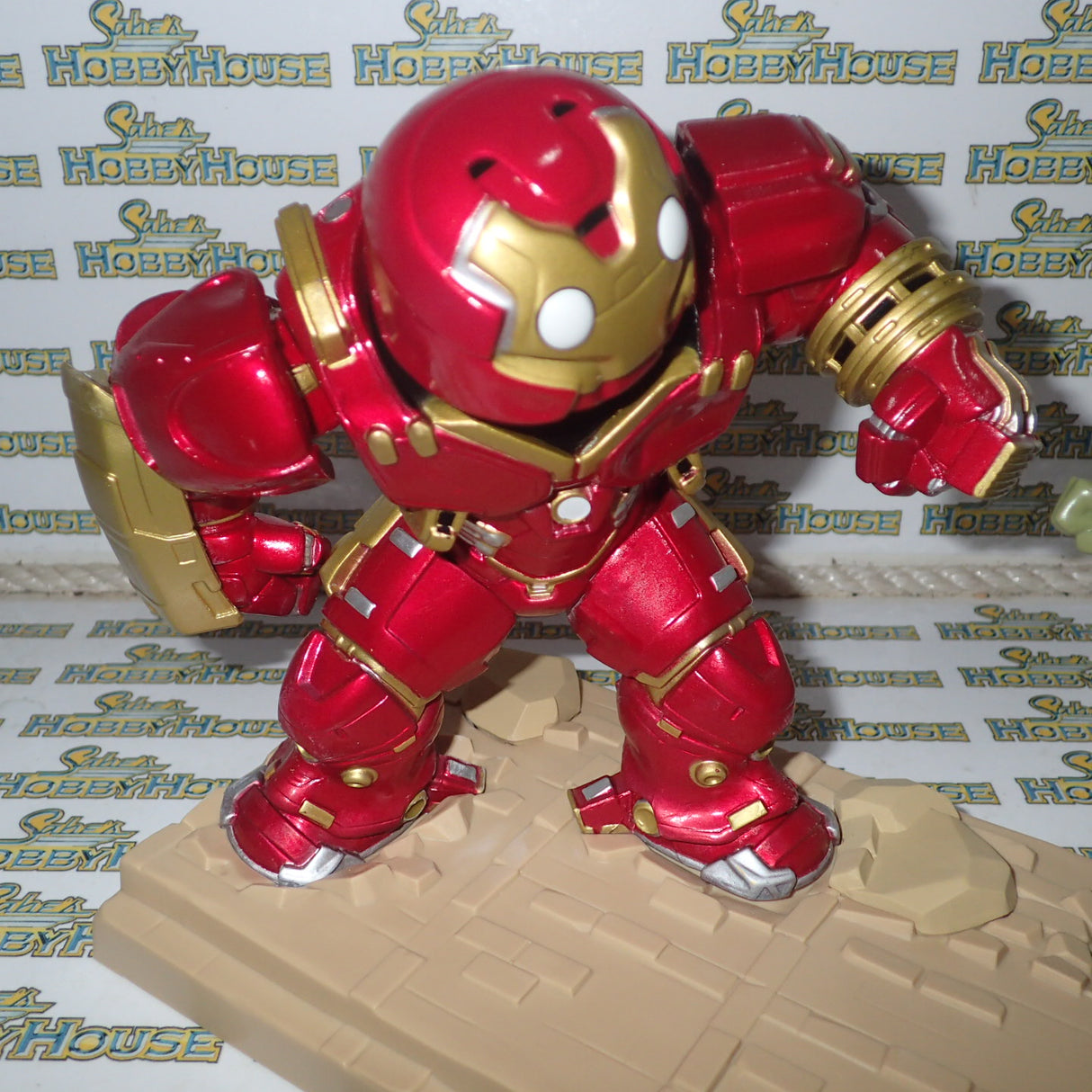 Funko 31269 – Marvel Studios: The First Ten Years – Hulkbuster VS. Hulk Pop! 2018 Fall Convention Exclusive Limited Edition Vinyl Figure