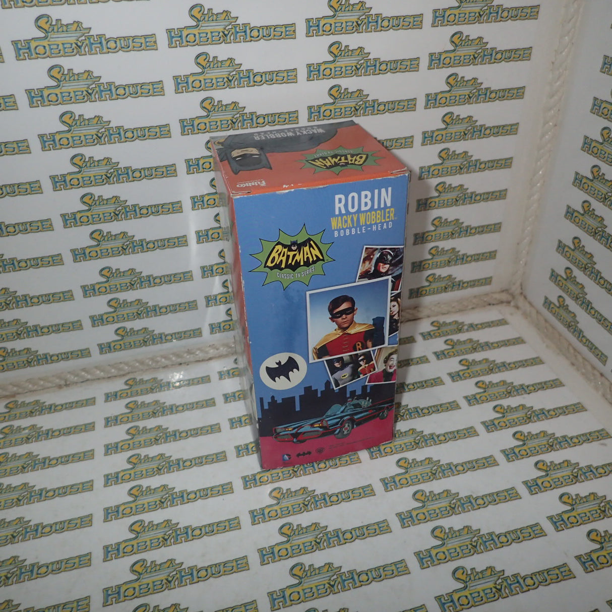 Funko 03137- Robin Wacky Wobbler