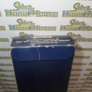 Bachmann 32-651 - HO/00 Scale Class 44 Diesel 44 008 'PENYGHENT' BR Blue Locomotive