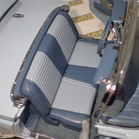 Ertl Precision 100 Collection 32889 - 1957 Ford Thunderbird Powder Blue Die-Cast Replica