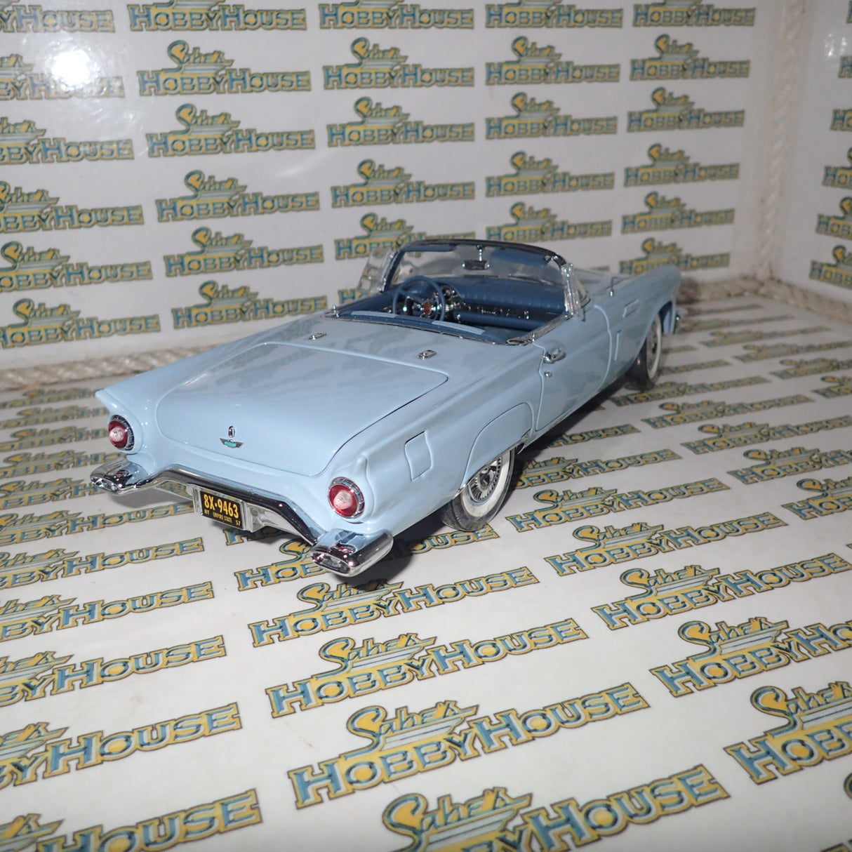 Ertl Precision 100 Collection 32889 - 1957 Ford Thunderbird Powder Blue Die-Cast Replica