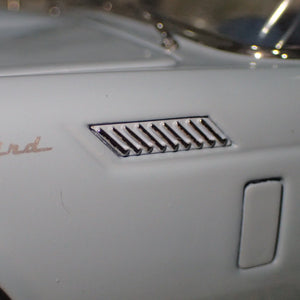 Ertl Precision 100 Collection 32889 - 1957 Ford Thunderbird Powder Blue Die-Cast Replica