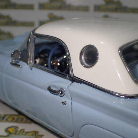 Ertl Precision 100 Collection 32889 - 1957 Ford Thunderbird Powder Blue Die-Cast Replica