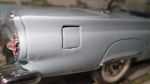 Ertl Precision 100 Collection 32889 - 1957 Ford Thunderbird Powder Blue Die-Cast Replica