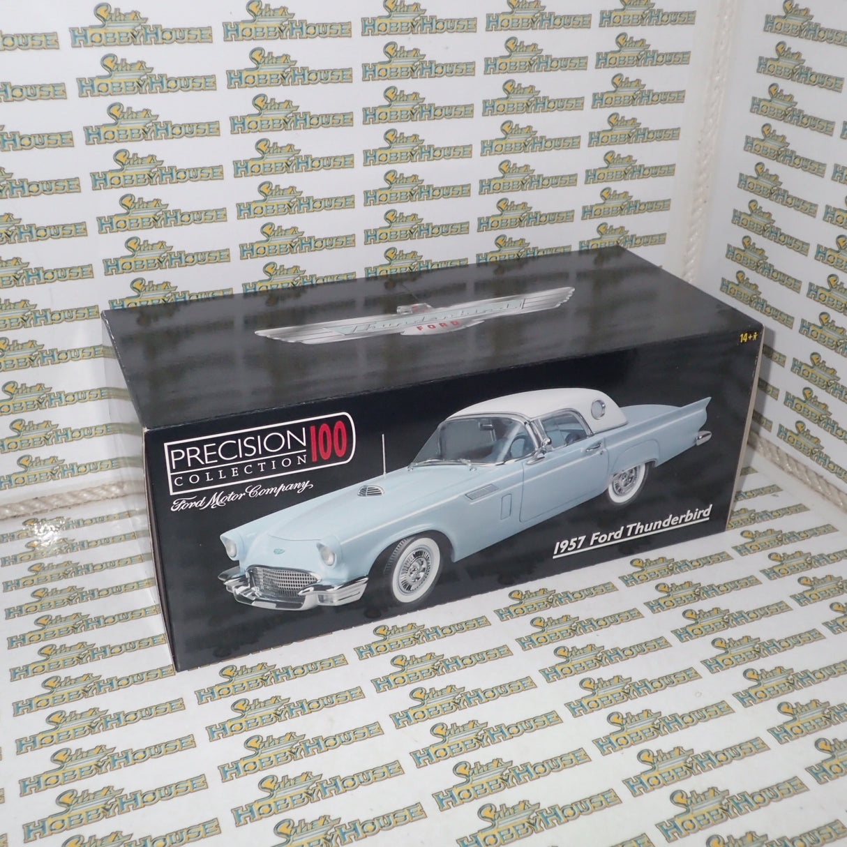 Ertl Precision 100 Collection 32889 - 1957 Ford Thunderbird Powder Blue Die-Cast Replica